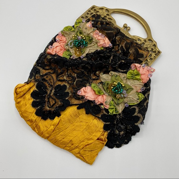 Vintage Brass Handle Black Lace Beaded Bag - Picture 15 of 16